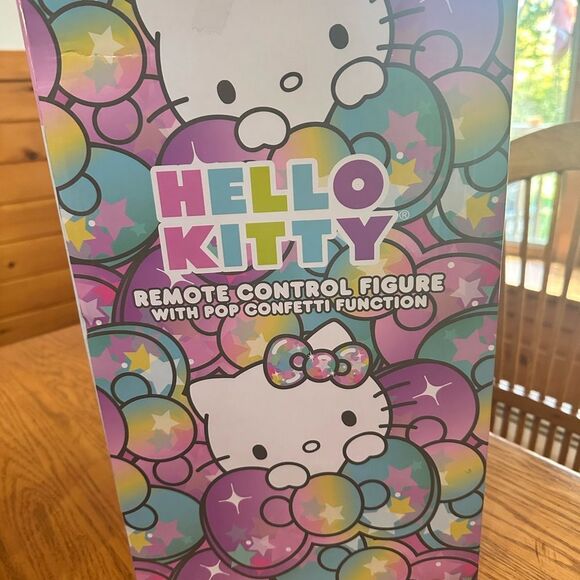 Hello Kitty Remote Control Confetti Popper - Picture 2 of 3